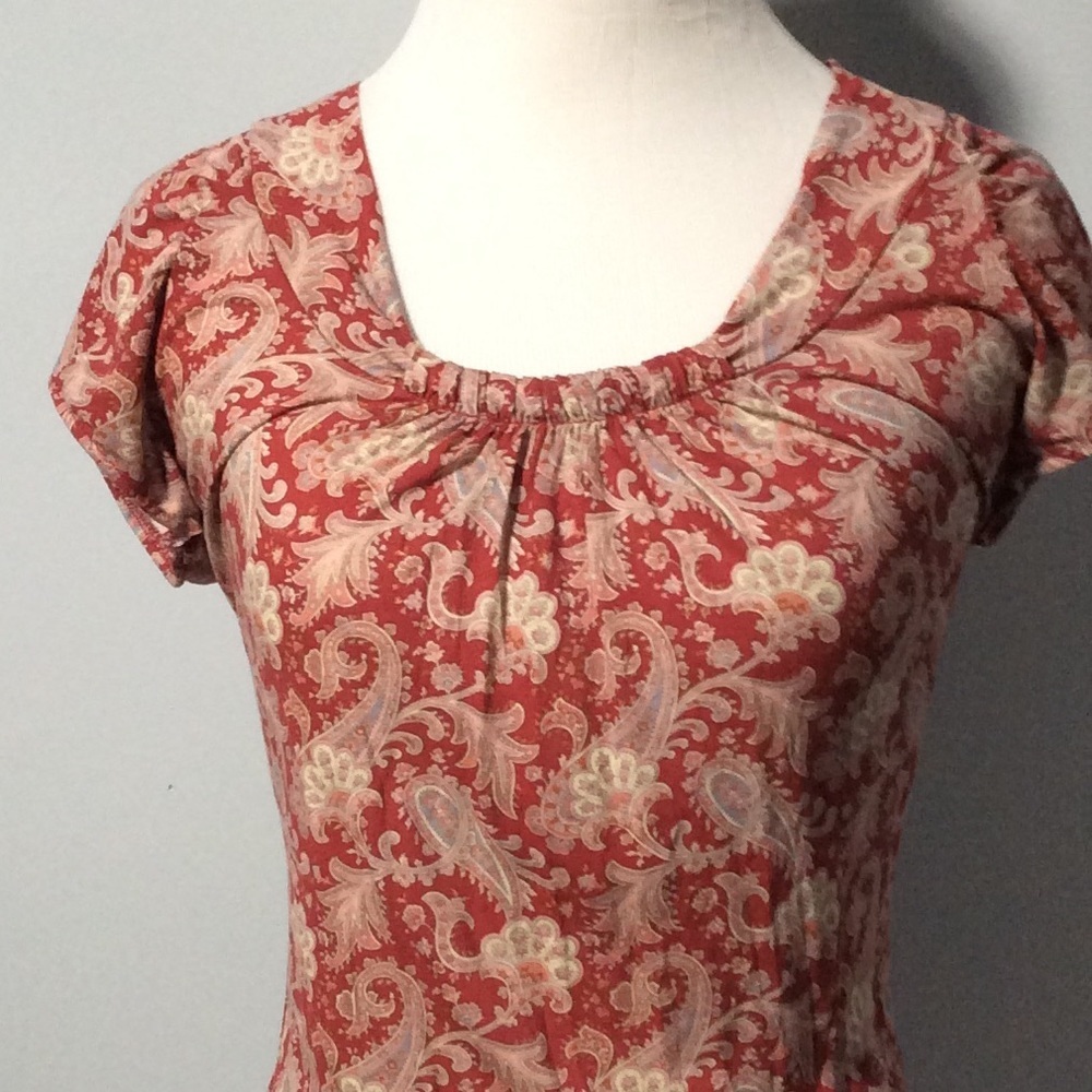 Zara Basic T-shirt Paisley Pattern Small